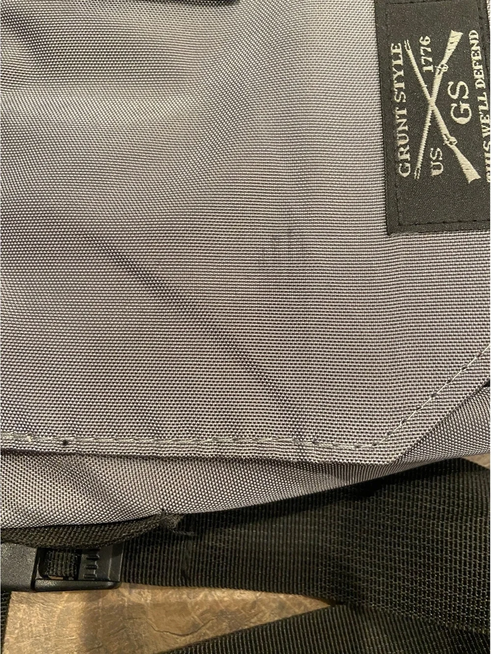 Alpha Outpost Messenger Bag Zip Buckle Satchel Pockets Hook and Loop M